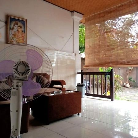 Rumah Wayans Lipah Amed Exterior foto