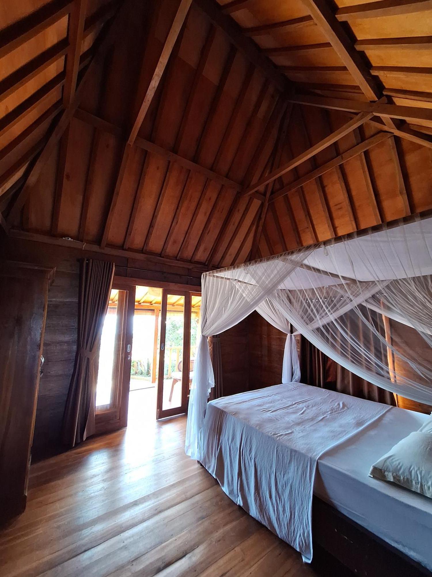 Rumah Wayans Lipah Amed Exterior foto